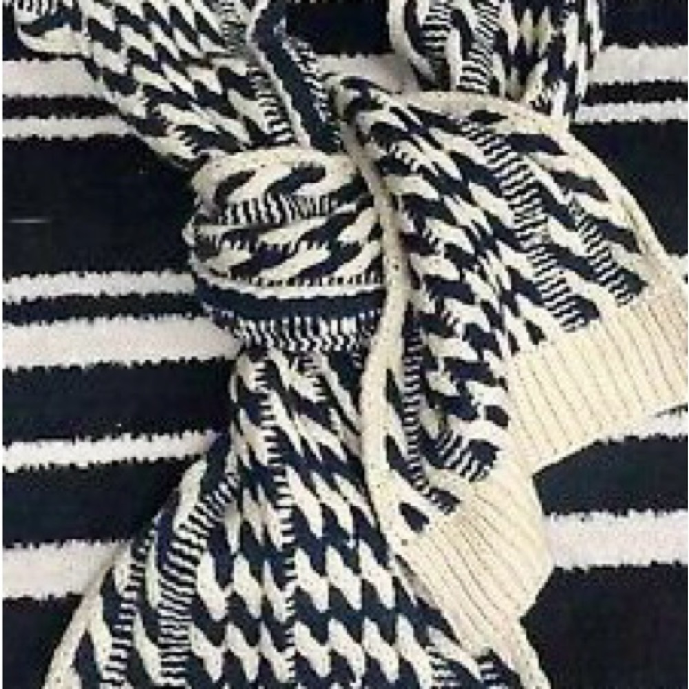 New TIMBERLAND navy blue ivory knit fall winter scarf woven soft warm cozy - Picture 3 of 6